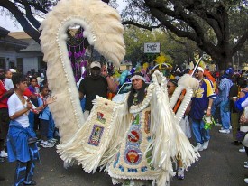 Eyeballs were a-poppin’ as the “mystery chief” from out West brought home the love on Mardi Gras 2000.